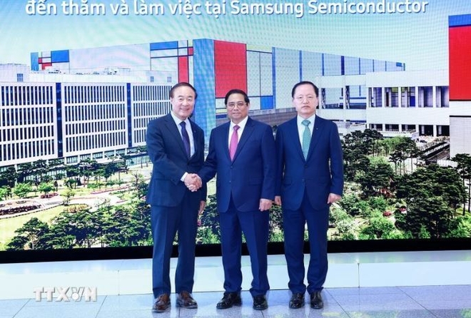 팜민찐 베트남 총리, 삼성전자 평택공장 방문 “성과 감동”